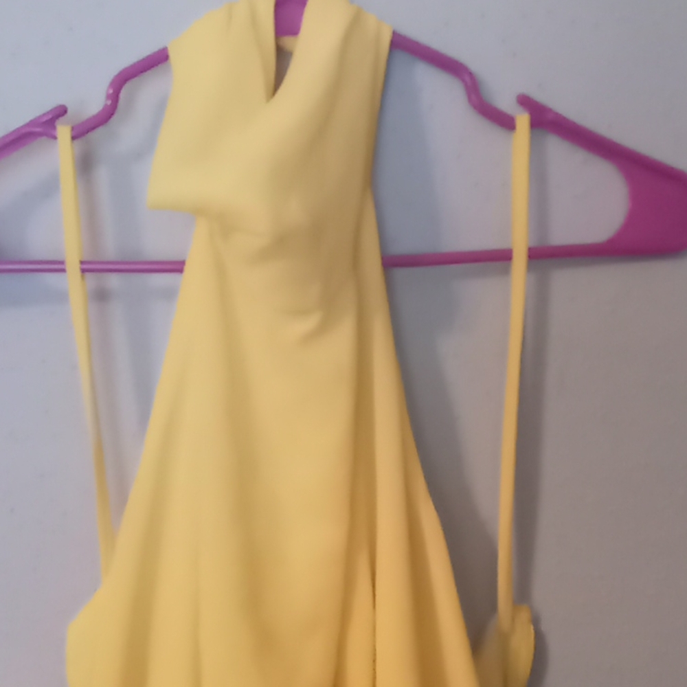 Yellow Jumpsuit💛💋 - Picture 7 of 8